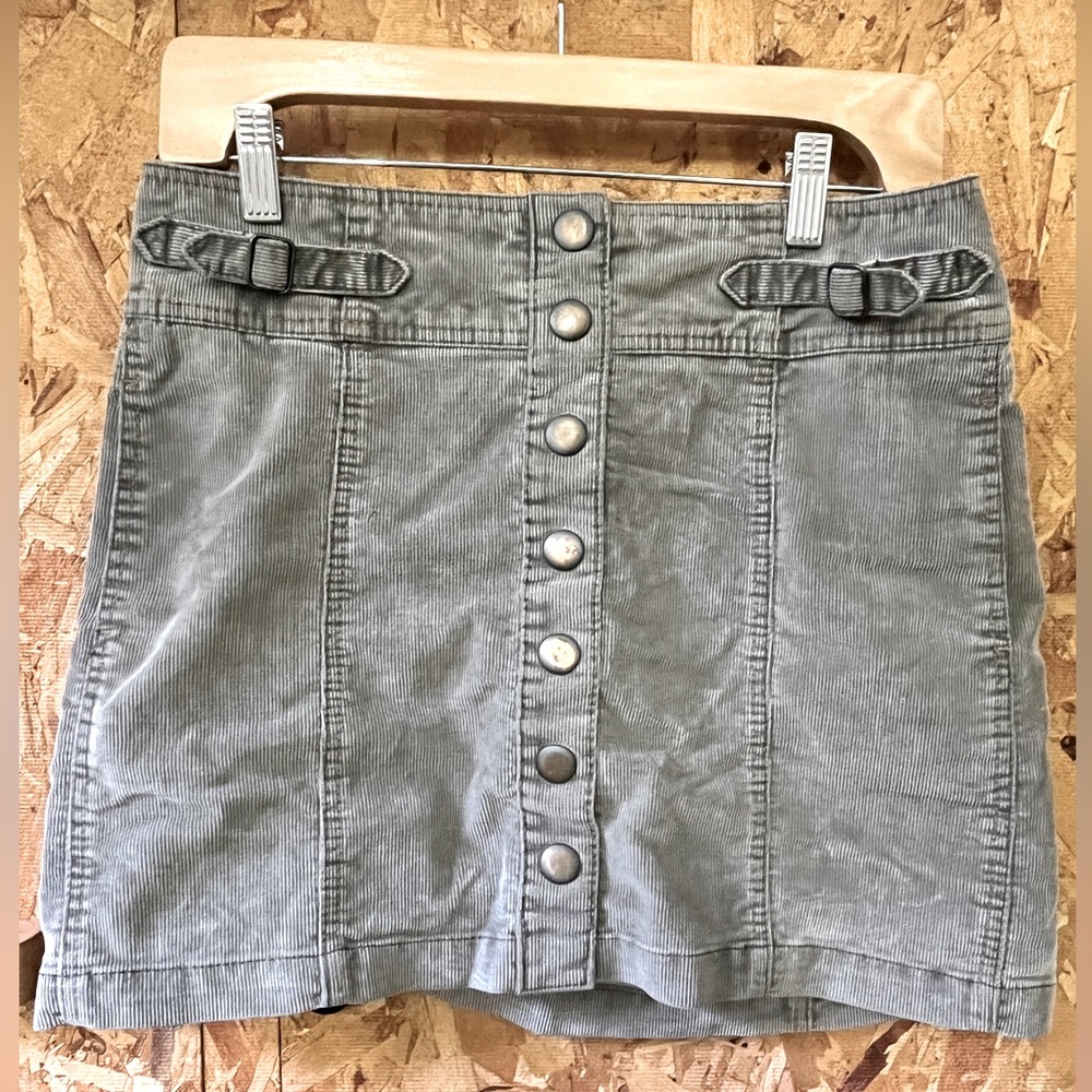 Vintage Gap corduroy miniskirt button snap